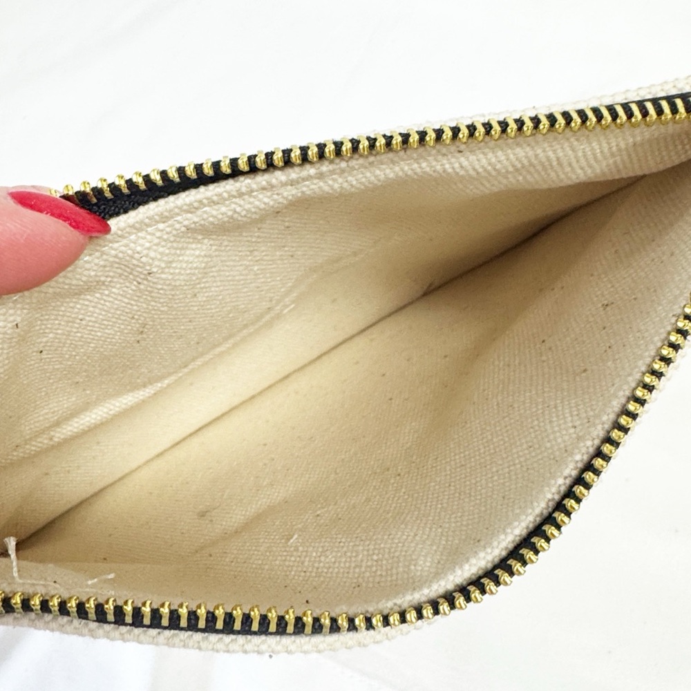 Burberry canvas and leather pouch with Leather attachable strap New! - Picture 6 of 6